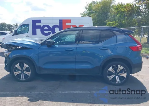 2023 Volvo Xc40 Recharge Pure Electric Twin Plus z USA, uszkodzony, nr VIN YV4ED3UL5P2093125